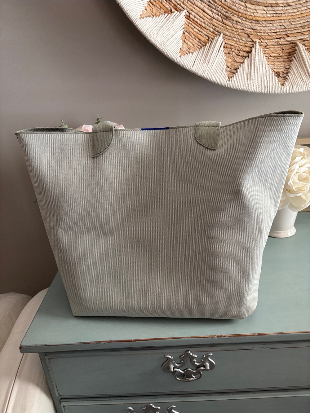 Rothys lightweight tote - light olive green